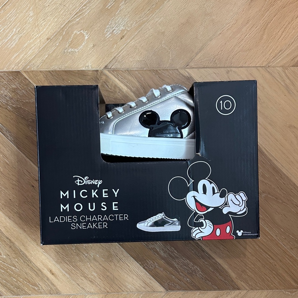 Disney Mickey Mouse Silver Women’s Sneakers NEW